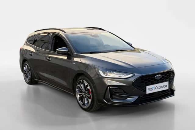 Ford Focus (2024) thumbnail 3
