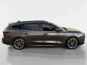 Ford Focus (2024) thumbnail 4
