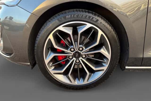 Ford Focus (2024) thumbnail 10