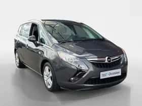 Opel Zafira (2016) thumbnail 3