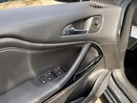 Opel Zafira (2016) thumbnail 22