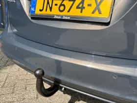Opel Zafira (2016) thumbnail 8