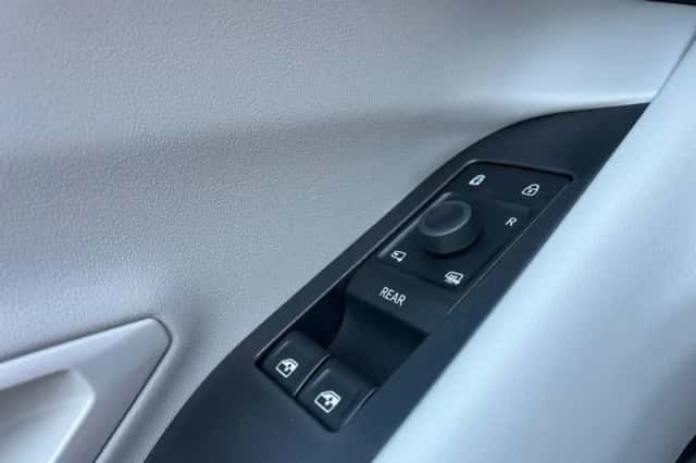 Ford Explorer (2026) thumbnail 26