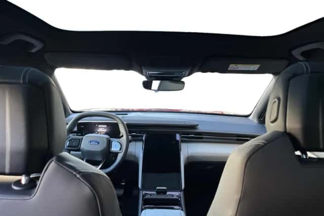 Ford Explorer (2026) thumbnail 27