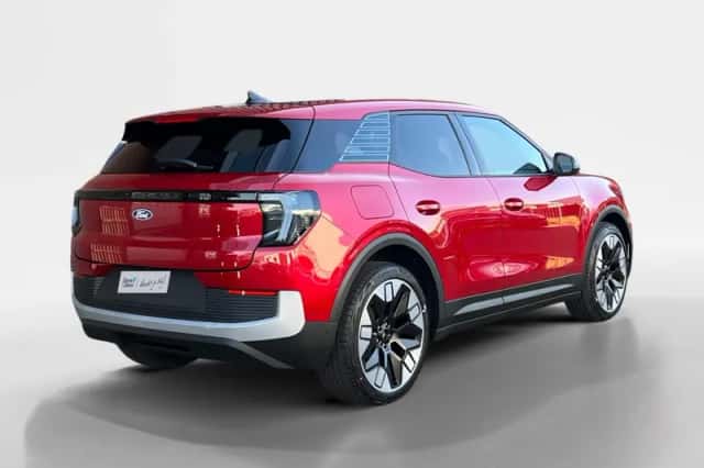 Ford Explorer (2026) thumbnail 6