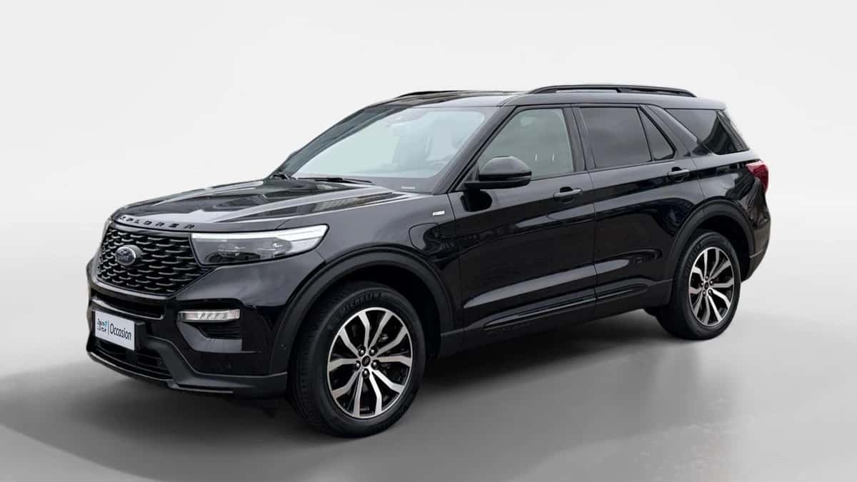 Ford Explorer (2022) — foto 1