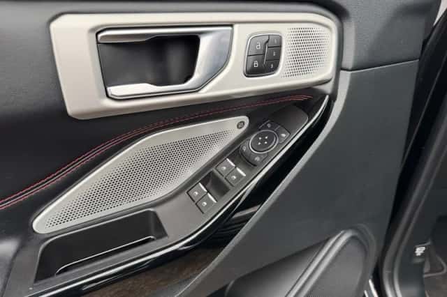 Ford Explorer (2022) thumbnail 11