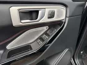 Ford Explorer (2022) thumbnail 11