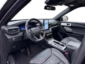 Ford Explorer (2022) thumbnail 12