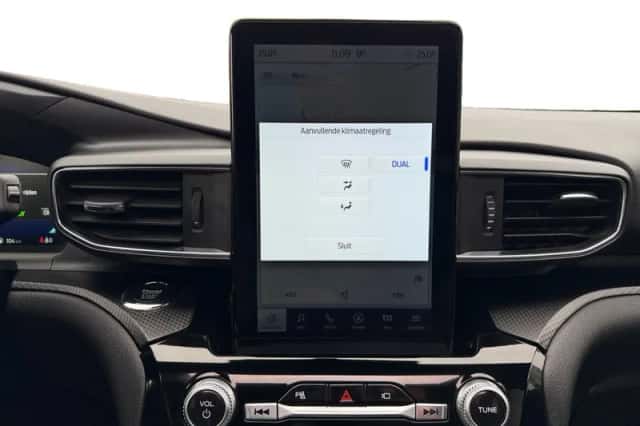 Ford Explorer (2022) thumbnail 22
