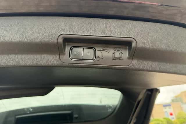 Ford Explorer (2022) thumbnail 29