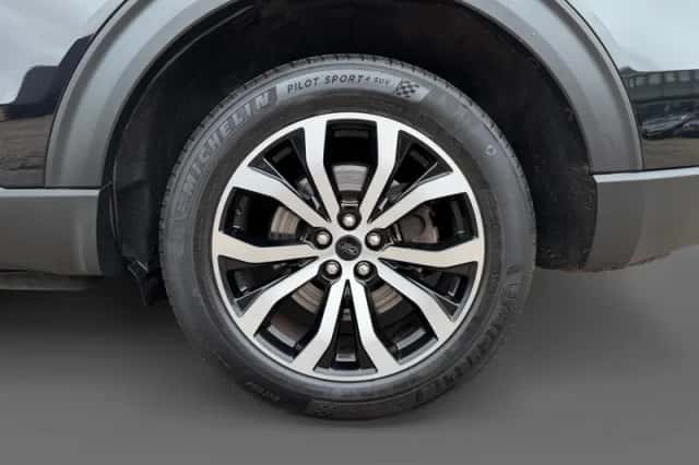 Ford Explorer (2022) thumbnail 8