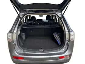 Mitsubishi Outlander (2013) thumbnail 7