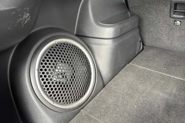Mitsubishi Outlander (2013) thumbnail 8