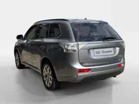 Mitsubishi Outlander (2013) thumbnail 9