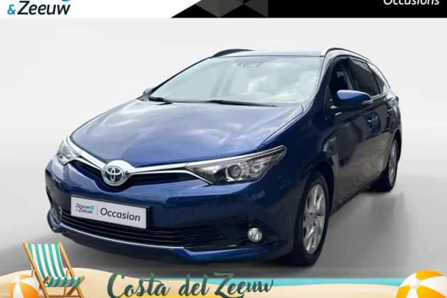 Toyota Auris (2017) thumbnail 1