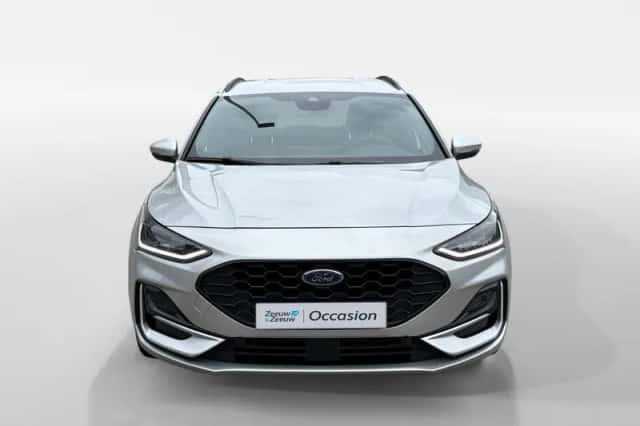 Ford Focus (2023) thumbnail 2