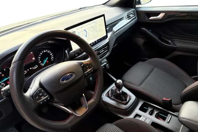 Ford Focus (2023) thumbnail 13