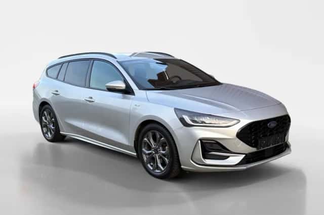 Ford Focus (2023) thumbnail 3