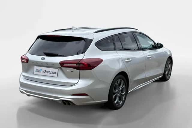 Ford Focus (2023) thumbnail 5