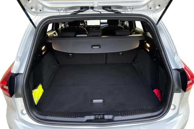 Ford Focus (2023) thumbnail 7