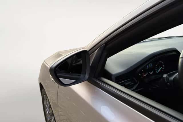 Ford Focus (2023) thumbnail 9