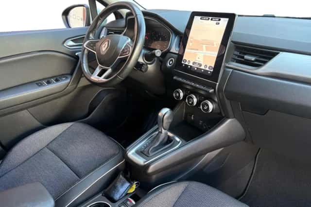 Renault Captur (2020) thumbnail 23
