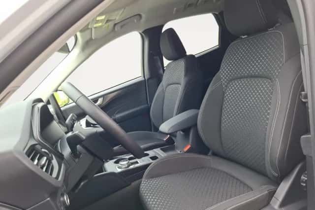 Ford Kuga (2026) thumbnail 17