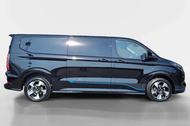 Ford E-Transit Custom (2025) thumbnail 4