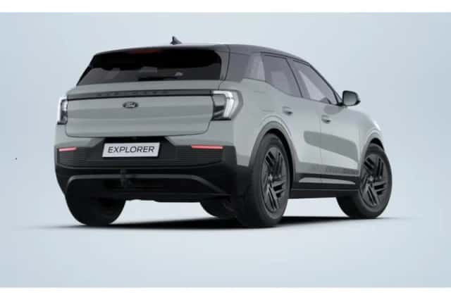 Ford Explorer (2026) thumbnail 6