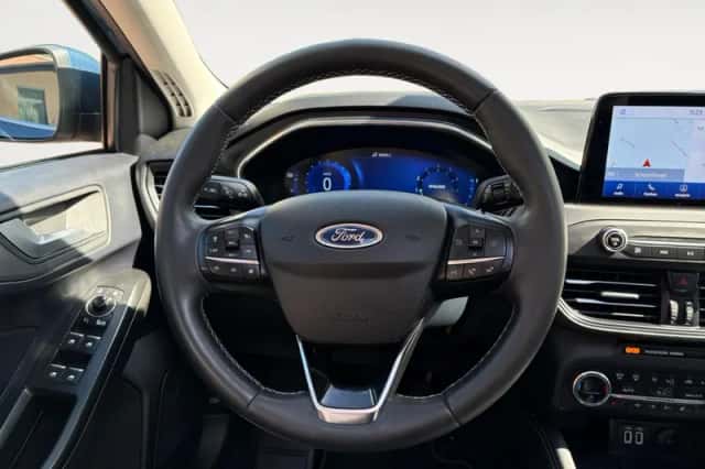 Ford Focus (2021) thumbnail 12