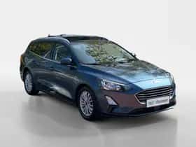 Ford Focus (2021) thumbnail 3