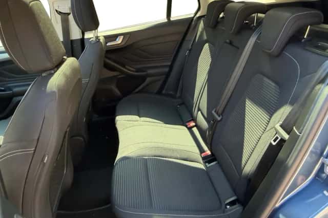 Ford Focus (2021) thumbnail 38