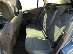 Ford Focus (2021) thumbnail 38