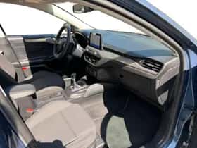 Ford Focus (2021) thumbnail 39