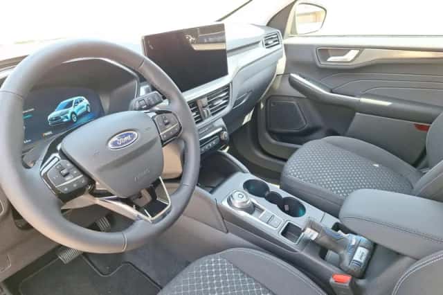 Ford Kuga (2026) thumbnail 12