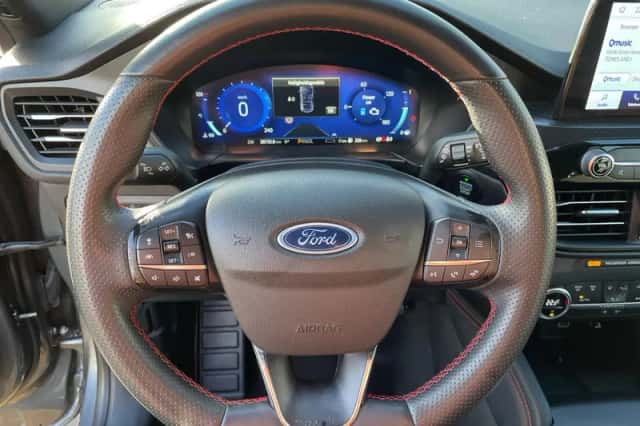 Ford Kuga (2022) thumbnail 12