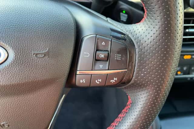 Ford Kuga (2022) thumbnail 14