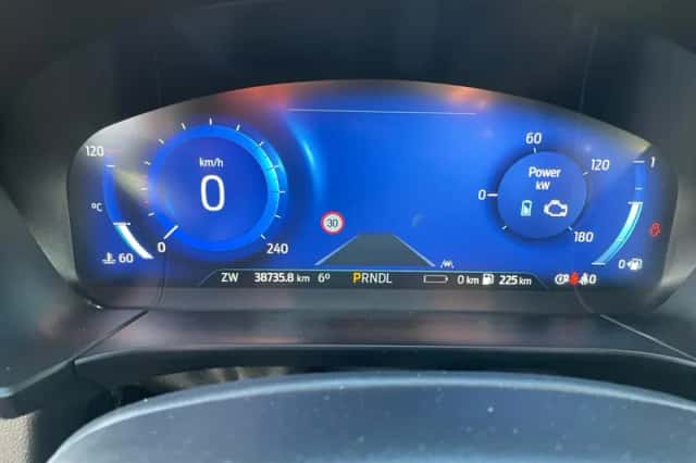 Ford Kuga (2022) thumbnail 15
