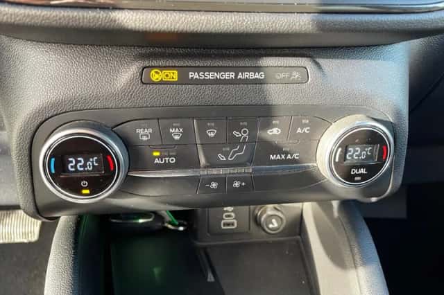 Ford Kuga (2022) thumbnail 18