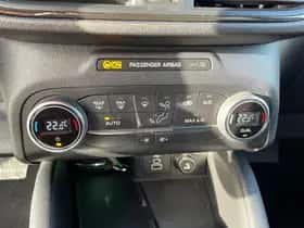 Ford Kuga (2022) thumbnail 18