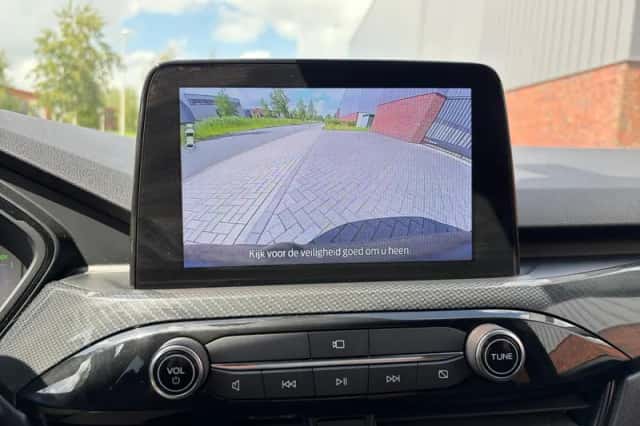Ford Kuga (2023) thumbnail 19