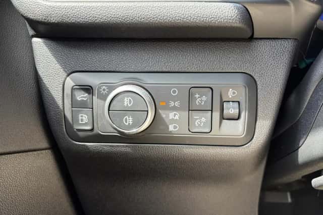 Ford Kuga (2023) thumbnail 28