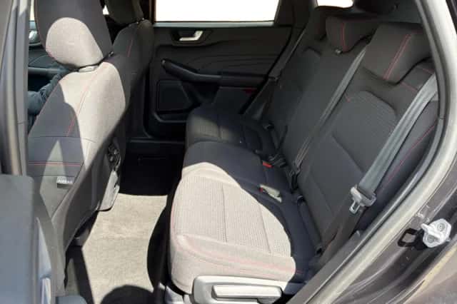 Ford Kuga (2023) thumbnail 36