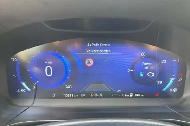 Ford Kuga (2021) thumbnail 12