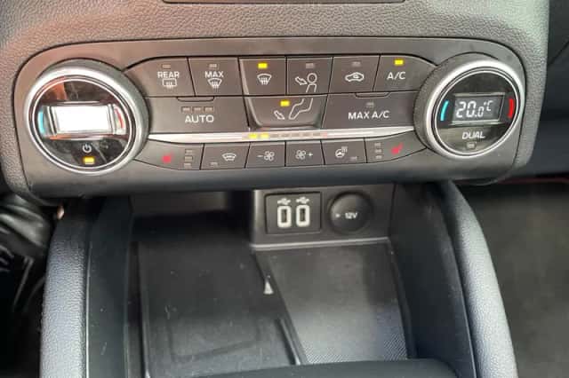 Ford Kuga (2021) thumbnail 16