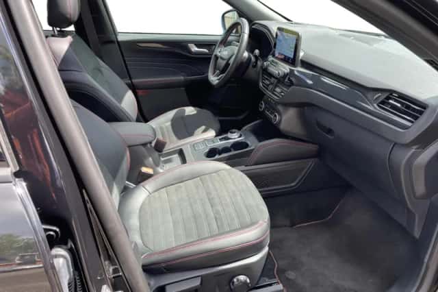 Ford Kuga (2021) thumbnail 36