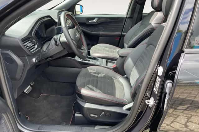 Ford Kuga (2021) thumbnail 8