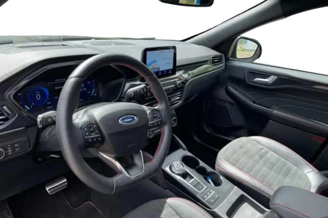 Ford Kuga (2021) thumbnail 9