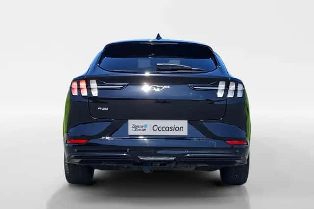 Ford Mustang Mach-E (2024) thumbnail 6